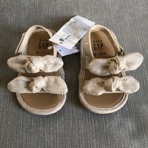Baby Girl Tan Bow Sandals